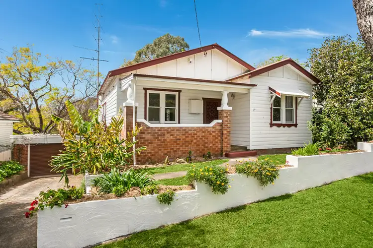 19 Mangerton Road, Wollongong NSW 2500
