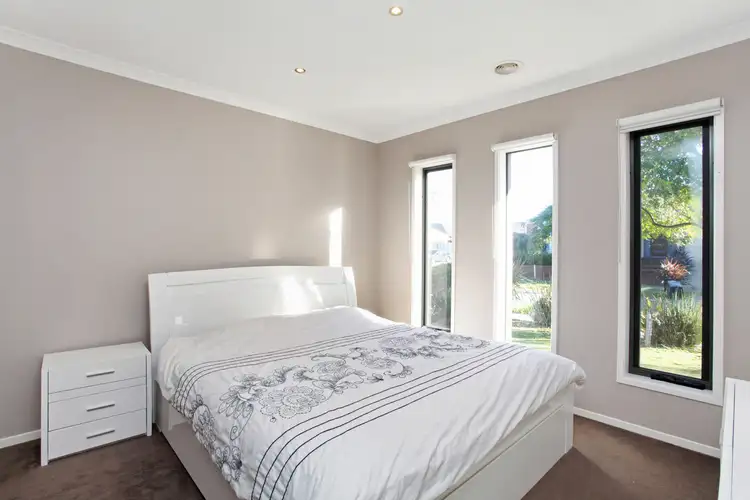 Second view of Homely house listing, 5 Daly Circuit, Caroline Springs VIC 3023