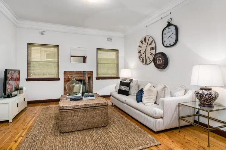 Unit 2/18 Spruson Street, Neutral Bay NSW 2089