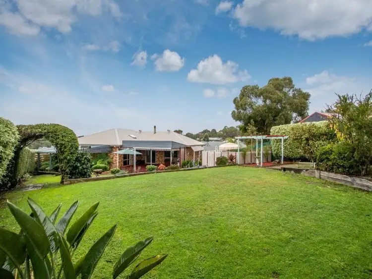 11 Diane Court, Somerville VIC 3912