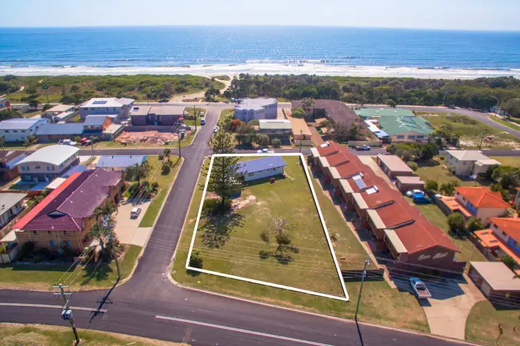 8 Seamist Lane, Evans Head NSW 2473
