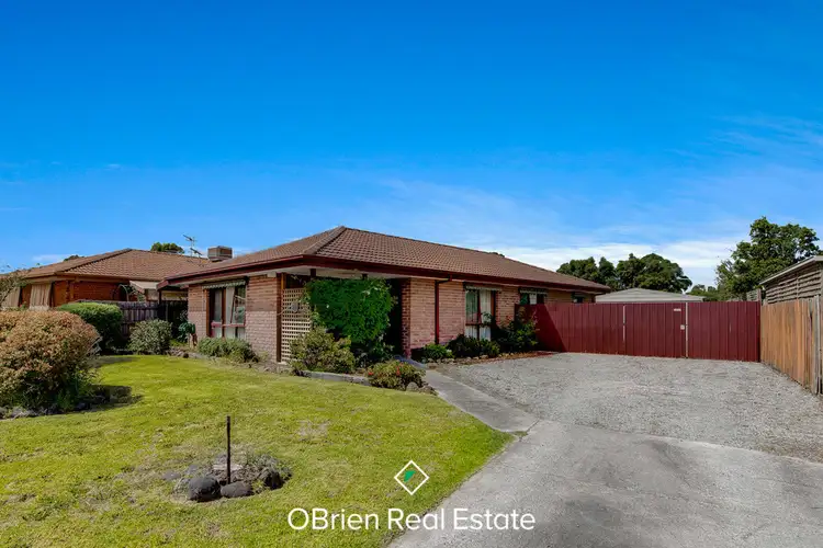 50 Bluegrass Crescent, Pakenham VIC 3810