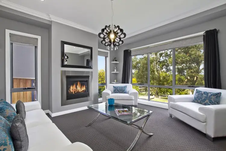 24 Stringybark Place, Castle Hill NSW 2154