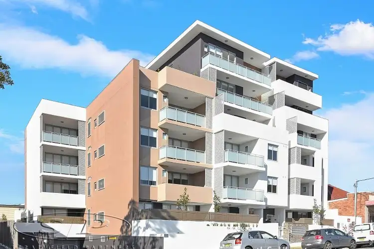 17/104 Clissold Parade, Campsie NSW 2194