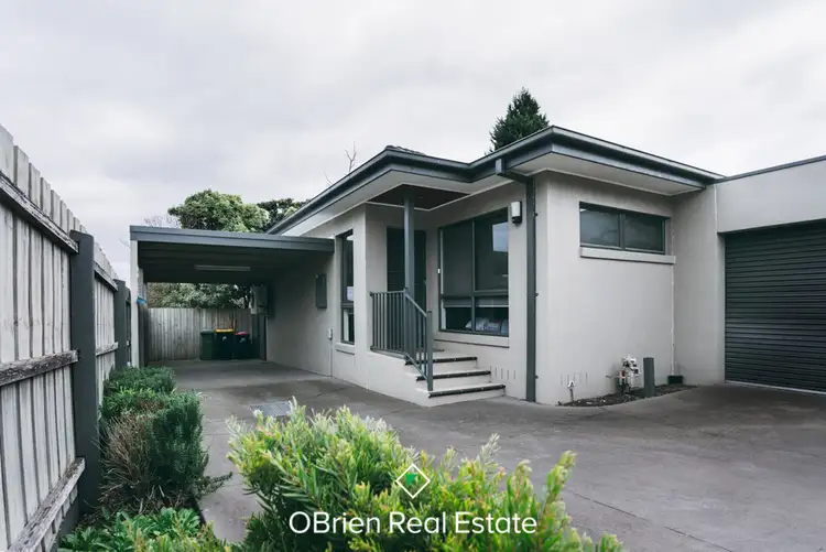 2/58 Benga Avenue, Dandenong VIC 3175