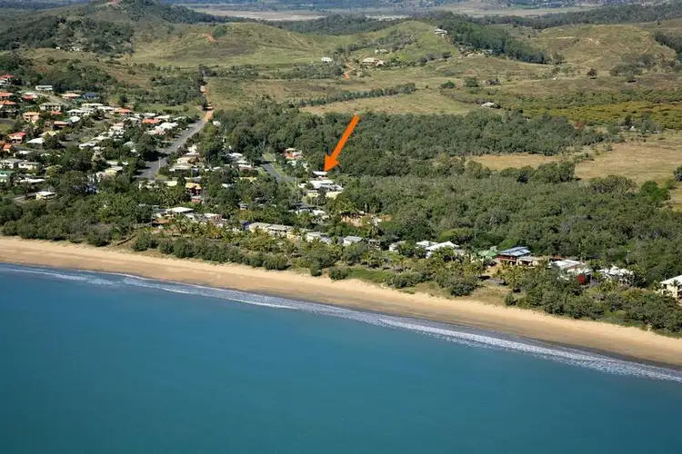 Second view of Homely house listing, 8 Lyndall Drive, Lammermoor QLD 4703