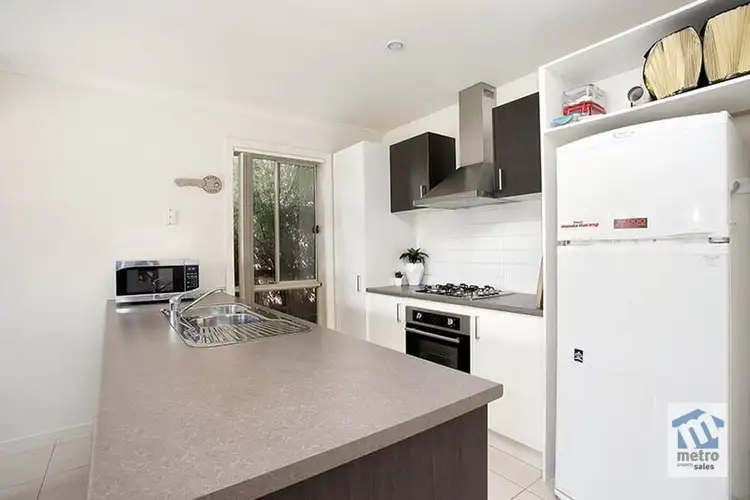 Second view of Homely house listing, 3 Glenvista Road, Pakenham VIC 3810
