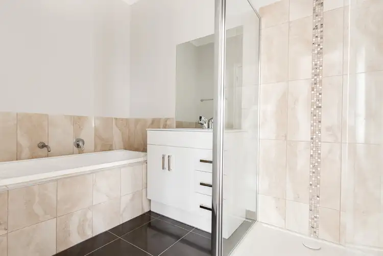 Fourth view of Homely unit listing, 2/7 Adrian Circuit, Tarneit VIC 3029