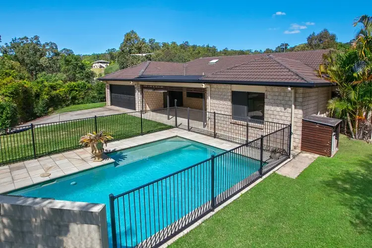 8 Sundown Court, Cashmere QLD 4500