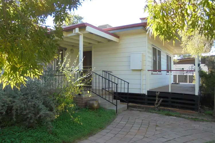 32 Leonora Street, Robinvale VIC 3549