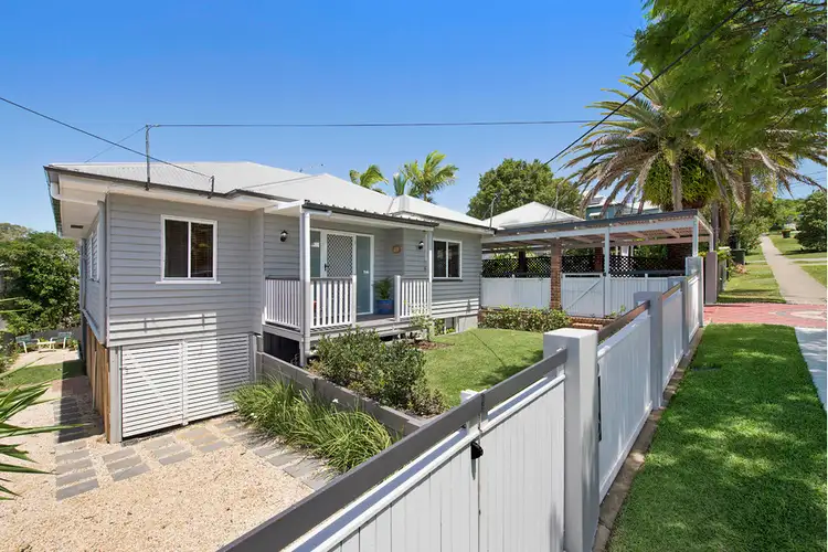 19 Thorpe Street, Balmoral QLD 4171