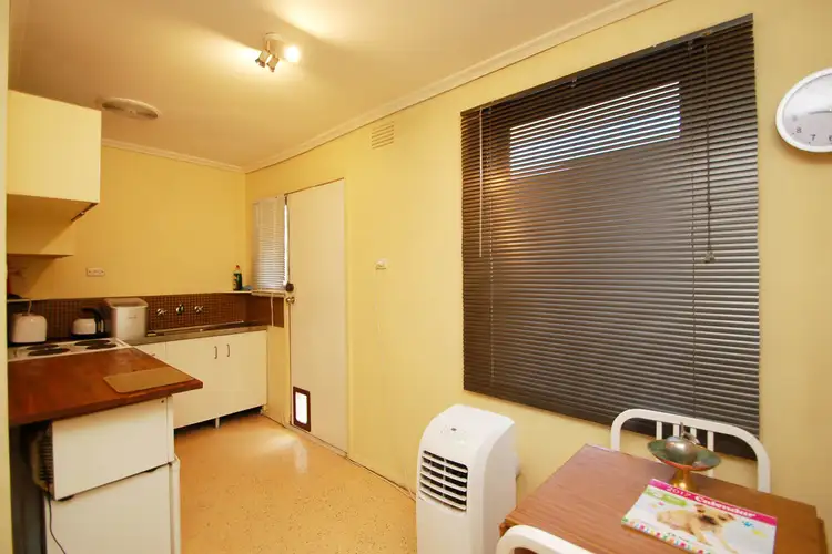 Sixth view of Homely unit listing, 4/9-11 Chris Court, Oak Park VIC 3046