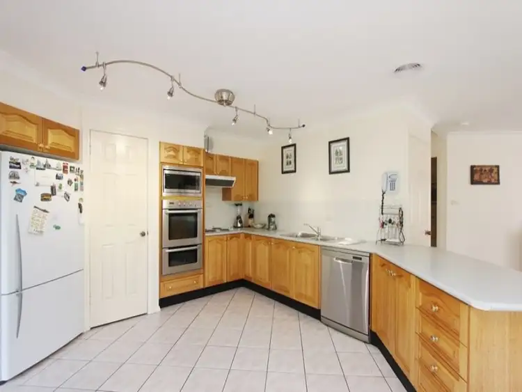 Sixth view of Homely house listing, 10 Paton Place, Goulburn NSW 2580