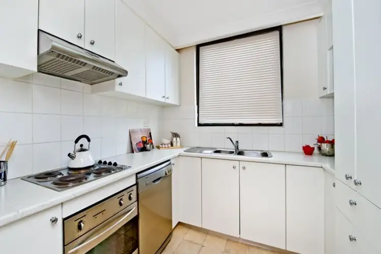 Fourth view of Homely unit listing, 8/29 Paul Street, Bondi Junction NSW 2022