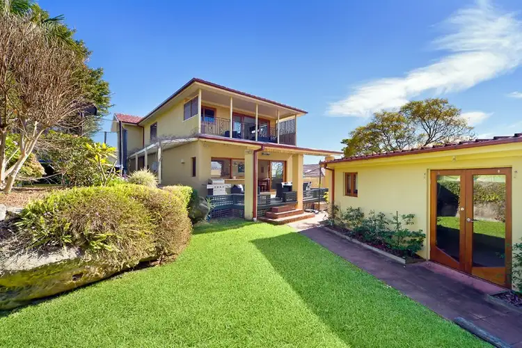 1 Karingal Street, Seaforth NSW 2092