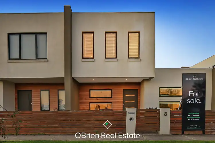 8 Rush Lily Drive, Officer VIC 3809