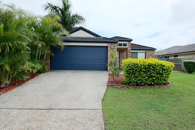 8 Links Avenue, Meadowbrook QLD 4131