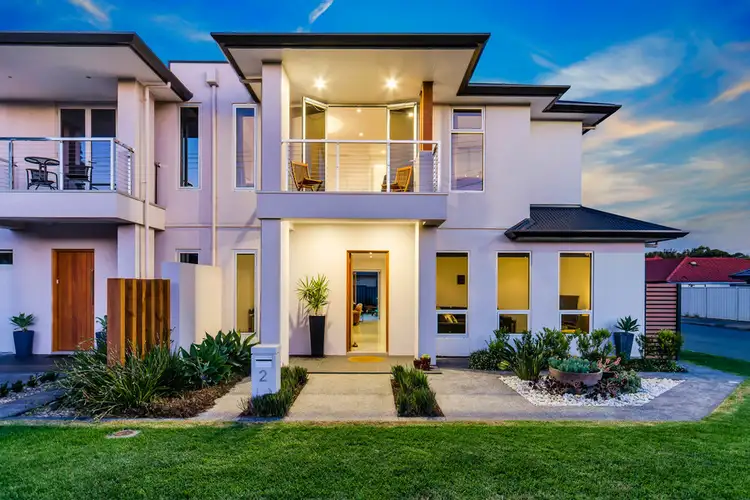 2 Hollard Avenue, Grange SA 5022