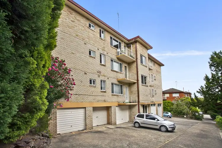 Main view of Homely unit listing, Unit 4/14 Meadow Crescent, Meadowbank NSW 2114