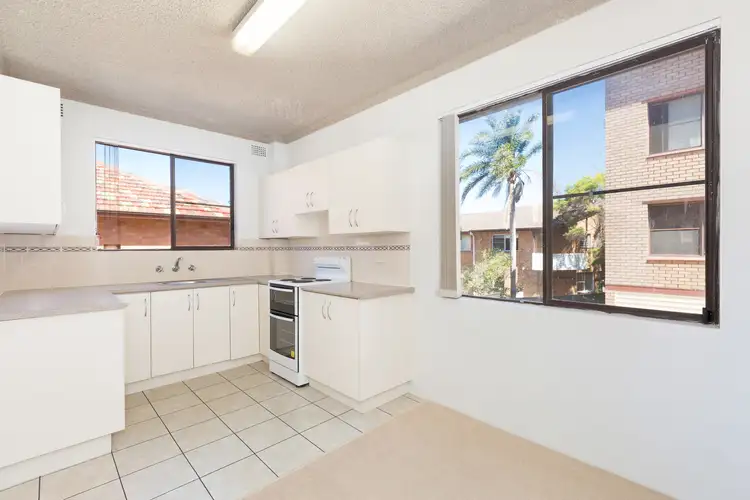 Third view of Homely unit listing, 2/6 Caronia Avenue, Cronulla NSW 2230