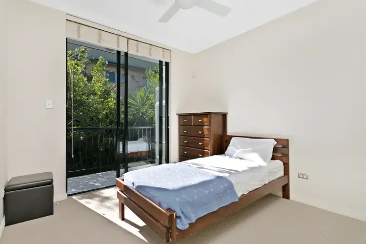 Fifth view of Homely unit listing, 4/28 Stopford Street, Wooloowin QLD 4030