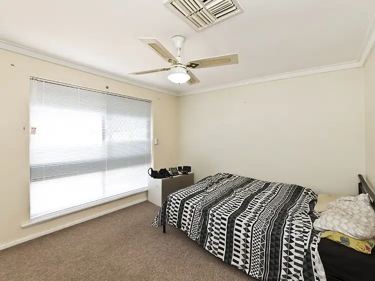 Fifth view of Homely unit listing, 2 Burran Court, Armadale WA 6112