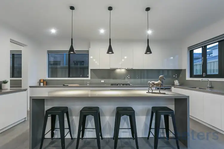 Fifth view of Homely house listing, 25 Patricia Loop, Keysborough VIC 3173