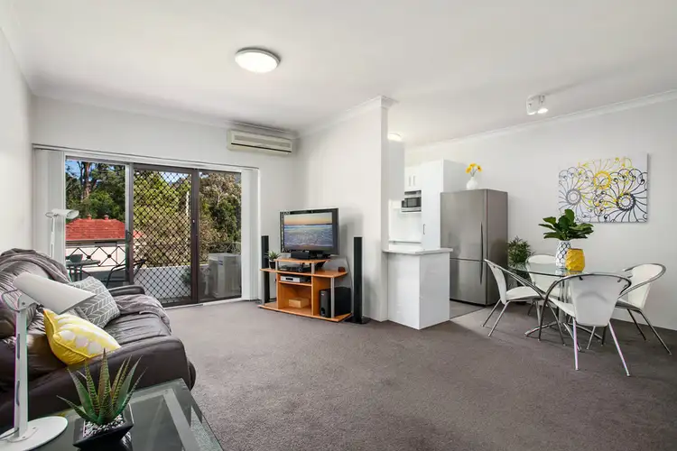 2/7 David Street, West Wollongong NSW 2500