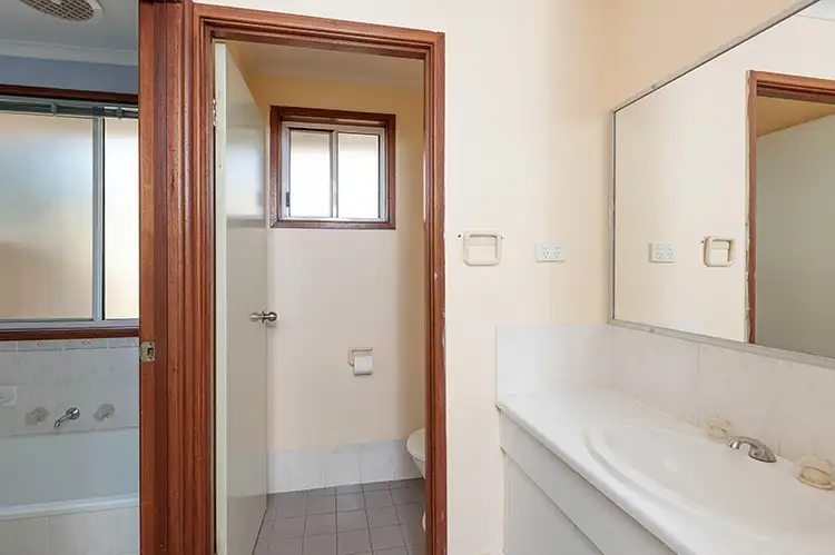 Seventh view of Homely house listing, 4 Tocal Court, Wattle Grove NSW 2173