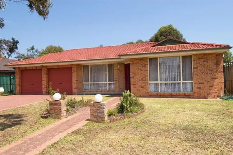 16 Haughton Court, Wattle Grove NSW 2173