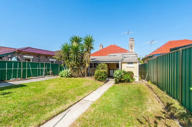 64 Tweedmouth Avenue, Rosebery NSW 2018