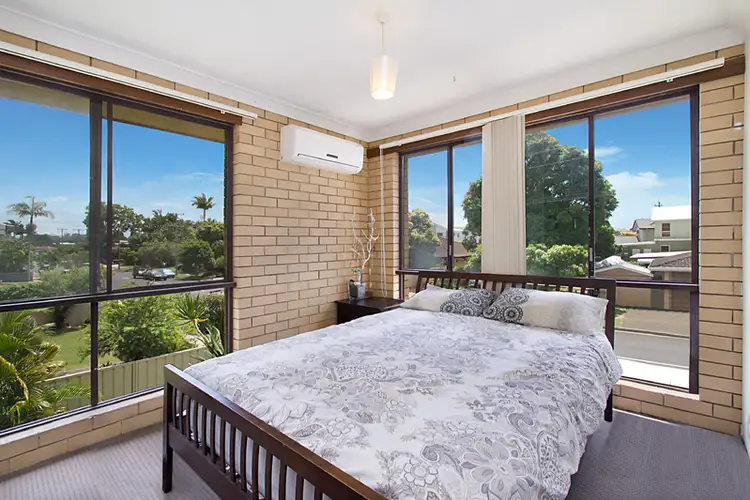 Fifth view of Homely semi-detached listing, 2/2 Albion Avenue, Miami QLD 4220