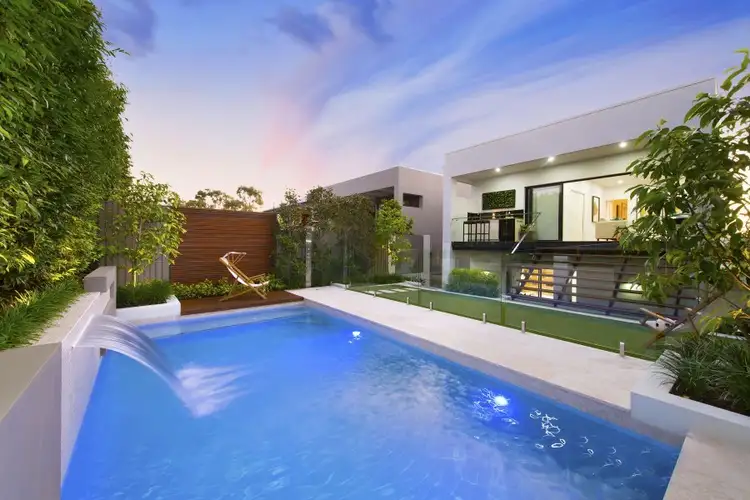 4 Dalma Street, Norman Park QLD 4170