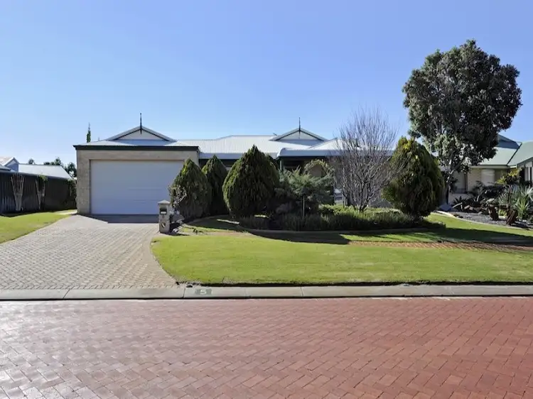 5 Rosebay Grove, Singleton WA 6175
