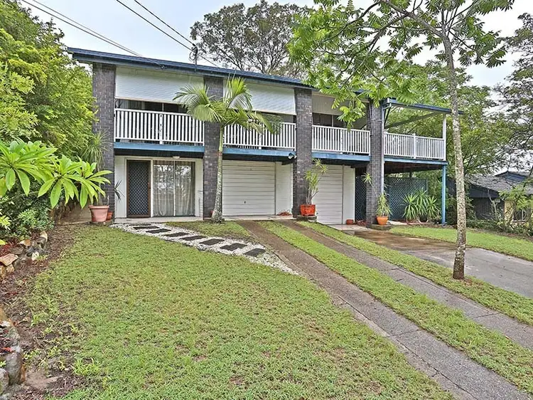 10 Kitching Street, Chapel Hill QLD 4069