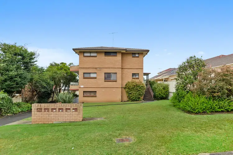 Second view of Homely unit listing, 4/9 Matthews Street, Wollongong NSW 2500