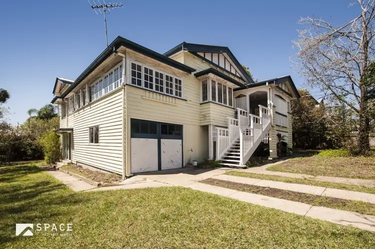 16 Dovedale Crescent, Ashgrove QLD 4060