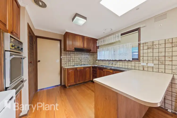 Fifth view of Homely house listing, 25 Pottenger Way, St Albans VIC 3021