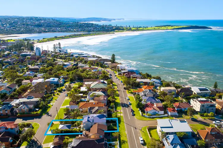 Third view of Homely house listing, 8 Ozone Parade, Dee Why NSW 2099