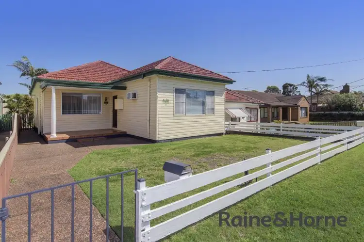 171 Dunbar Street, Stockton NSW 2295