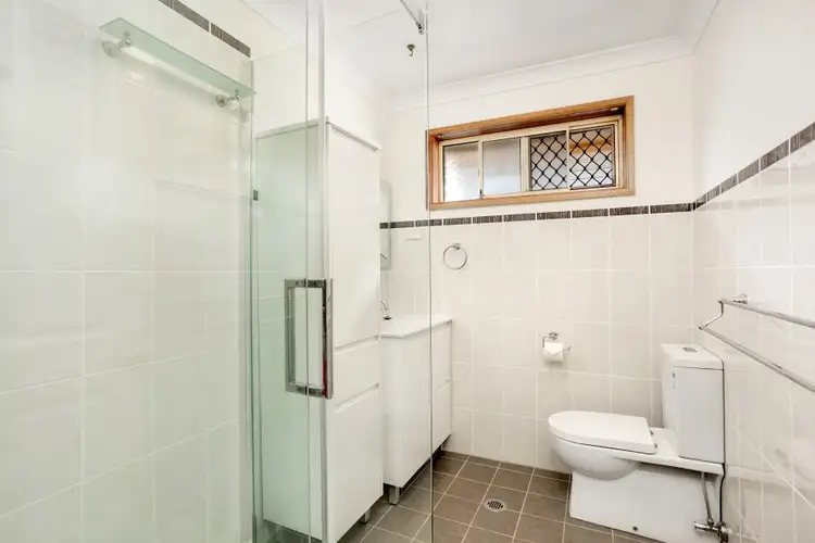 Fifth view of Homely house listing, 2 Darly Avenue, Kanahooka NSW 2530