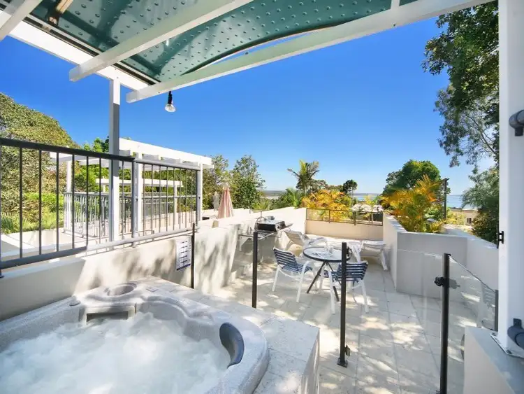 122/16 Noosa Drive, Noosa Heads QLD 4567