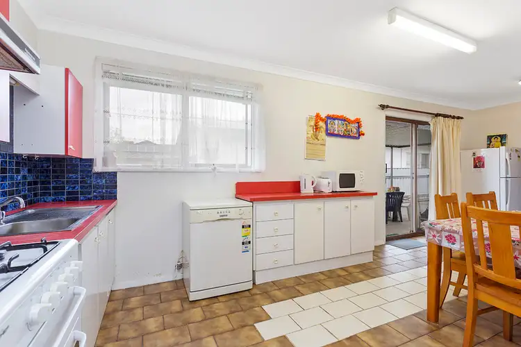 Sixth view of Homely house listing, 1 Schubert Crescent, Wodonga VIC 3690