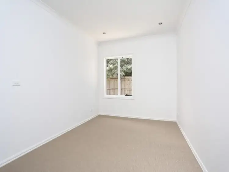 Fourth view of Homely unit listing, 3/10 View Street, Glenroy VIC 3046