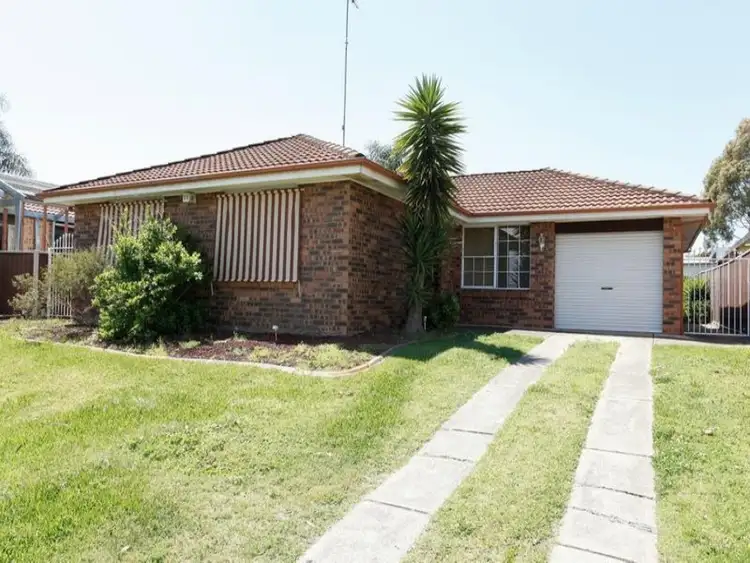 4 Feather Street, St Clair NSW 2759