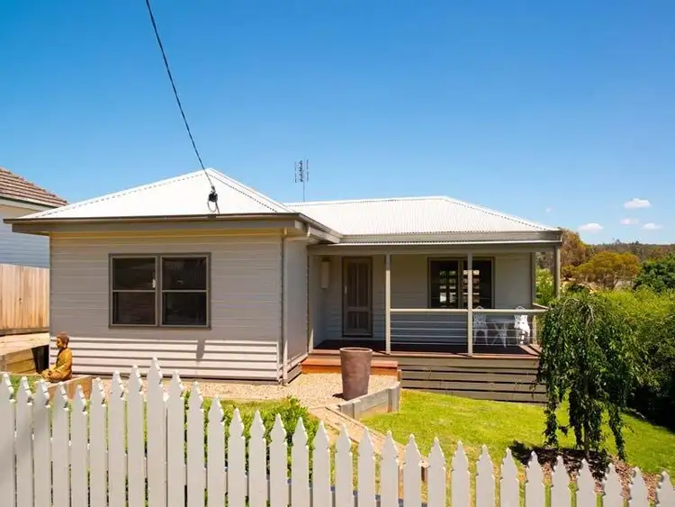 Second view of Homely house listing, 8 Roderick Street, Castlemaine VIC 3450