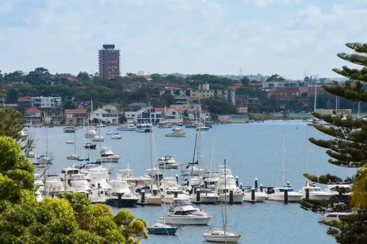 8 Lugano Avenue, Burraneer NSW 2230