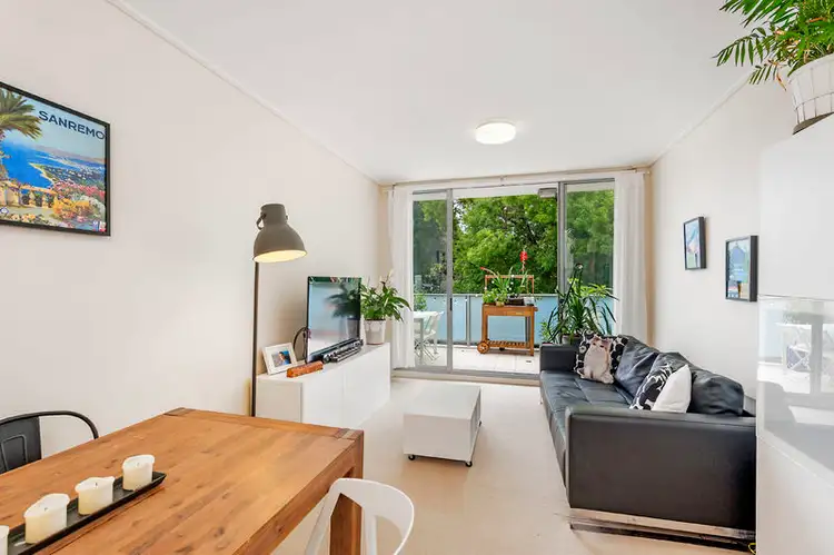 6501/1 Nield Avenue, Greenwich NSW 2065