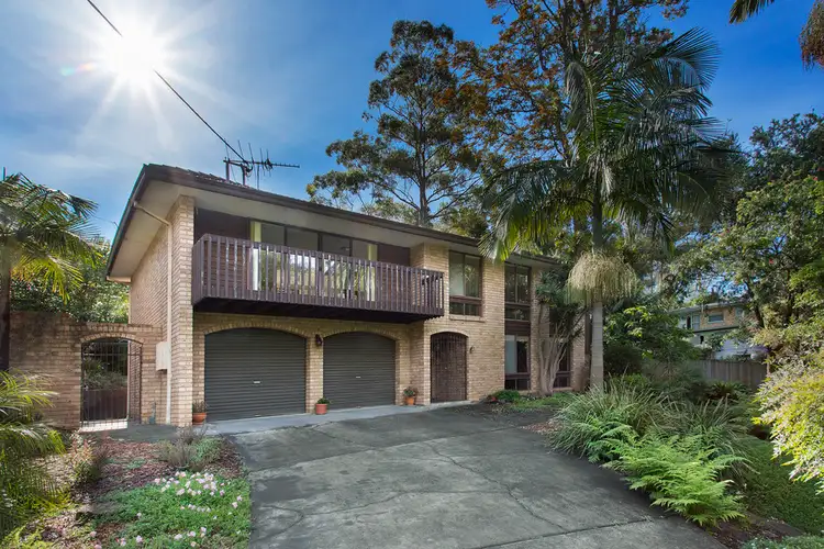 3 Ponderosa Place, Lugarno NSW 2210