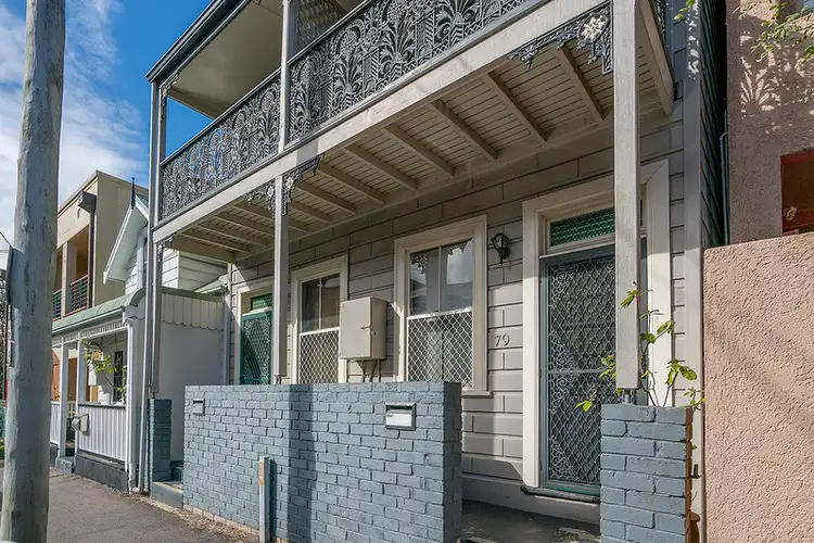 77 Railway Street, Cooks Hill NSW 2300